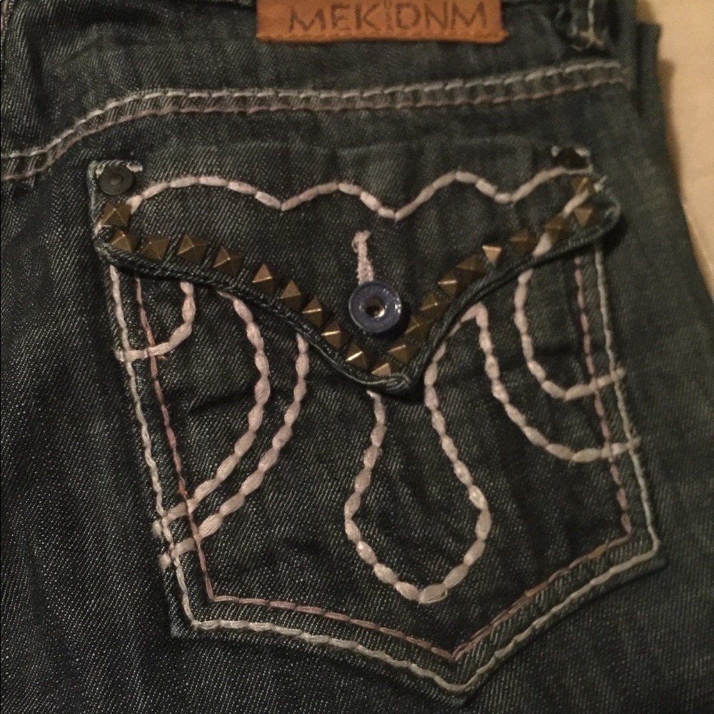 Woman Mek jeans